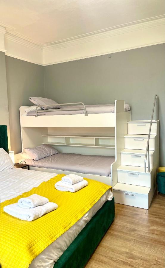 The Westbank Hotel Торки Екстериор снимка